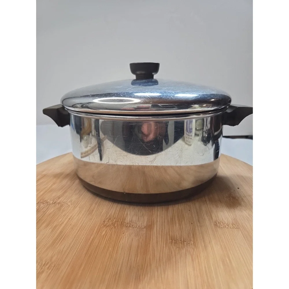 Revere Ware 4 1/2 Qt Stock Pot w/ Lid Clinton ILL USA Copper Bottom